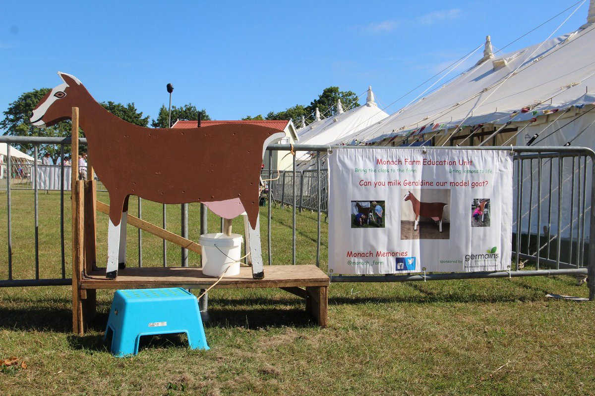 monach_farm's tweet photo. Busy day tomorrow @KidsCountryUK, come meet the team and animals (including Geraldine) as well as goats, sheep and other fun interactions! #farming #education https://t.co/zDxkRwSwAk
