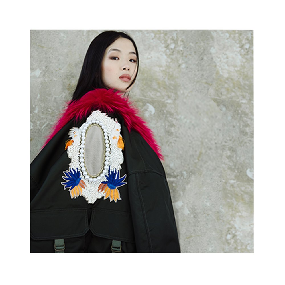 MrMrsItaly's tweet photo. Style is mirror of the soul ✨
.
#mrmrsitaly #musthave #timelesspieces #ss18 #womenswear #outfitoftheday #outfitideas https://t.co/SJ0XfZufhH
