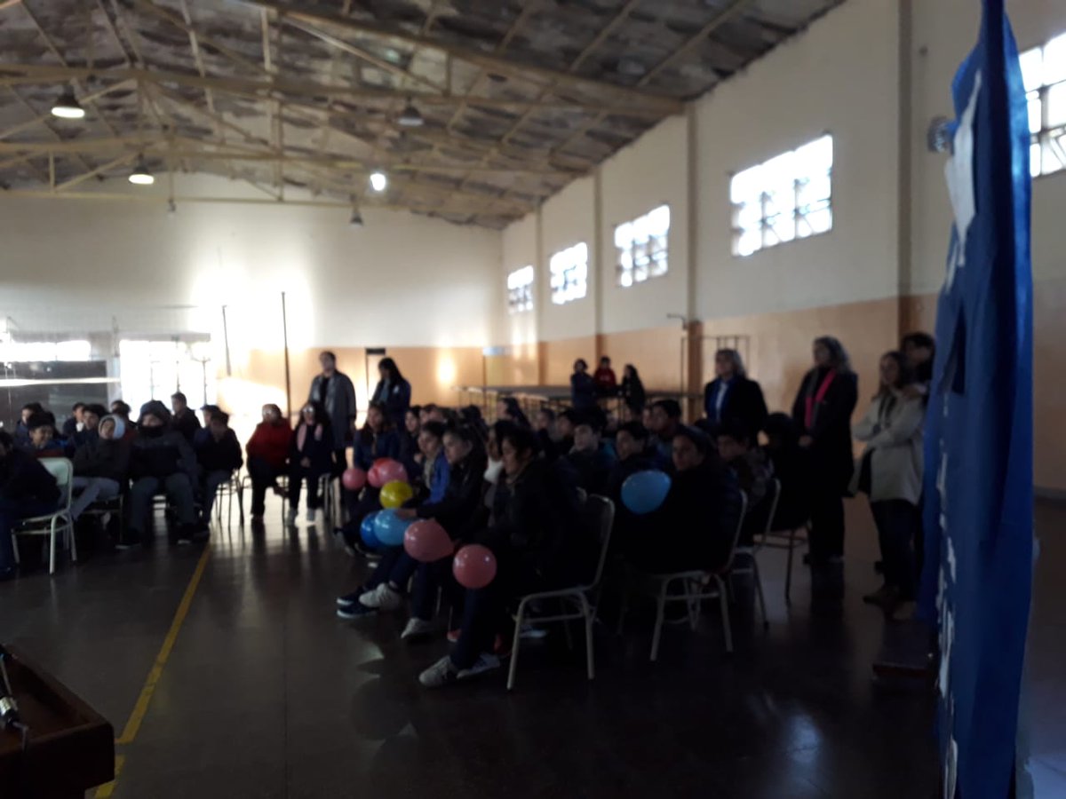 JoanaChocobar's tweet photo. #PLANIED #Socialización Alumn@s del 5009 en Rosario de la Frontera presentan su PRODUCCIÓN audiovisual con toda la comunidad educativa @MartaMariaMerlo @MEducacionSalta @aniberruezo @ElizabethScacc1 https://t.co/auEhhEWaTN