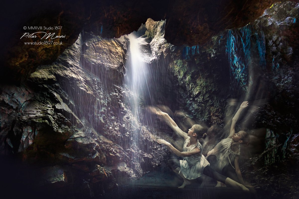 piadavanzo's tweet photo. “There is light at the end of the tunnel.”
#studio1897 #artphotography #dancephotography #firstmoonofsummer #SummerVibes #fullychargedlive #onelife #HereToStay #unconditionallove #canonuk #ThursdayThoughts https://t.co/BnmZ7L801F