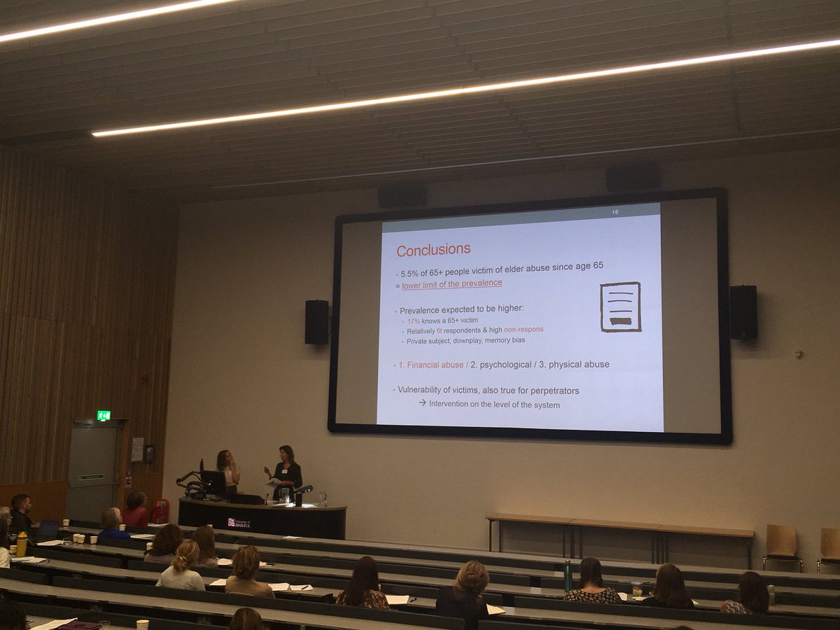 Lis Bates tweet media