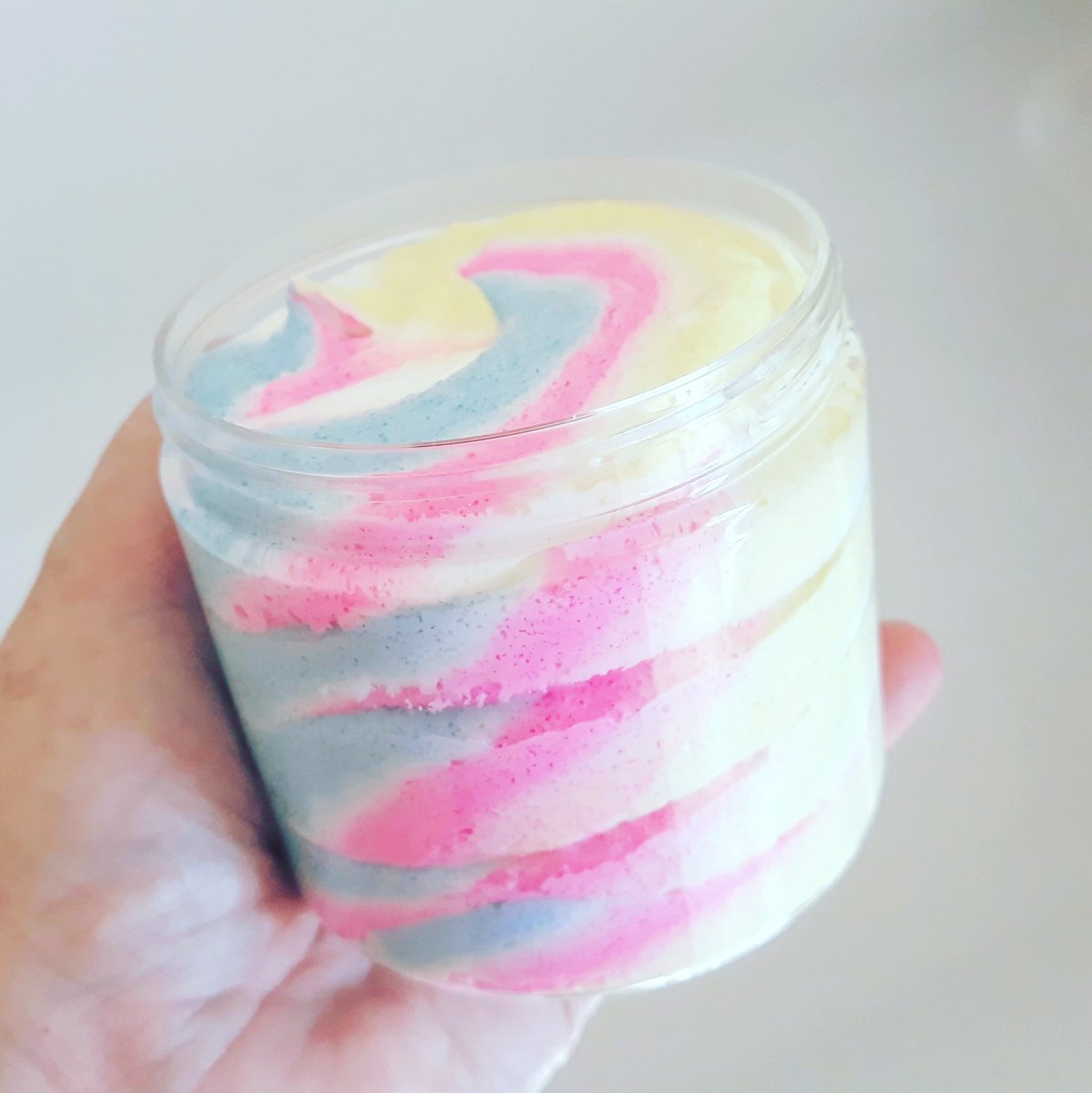 lincs_lassie's tweet photo. Piping like a ninja!
#bodypolish #bodyscrub #whippedsoap #indiebathandbody #riocarnivalinspired #journeycollection #handmade https://t.co/xiCQaO3BSU