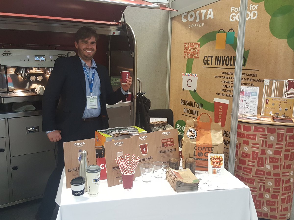 foundationsandy's tweet photo. Come and grab a @CostaCoffee with Robbie and Chris @cubo_comms #CUBOsummerConf2018 Great coffee, great chat and #cuprecyclingrevolution #weareforceforgood https://t.co/rErjQ6HSED