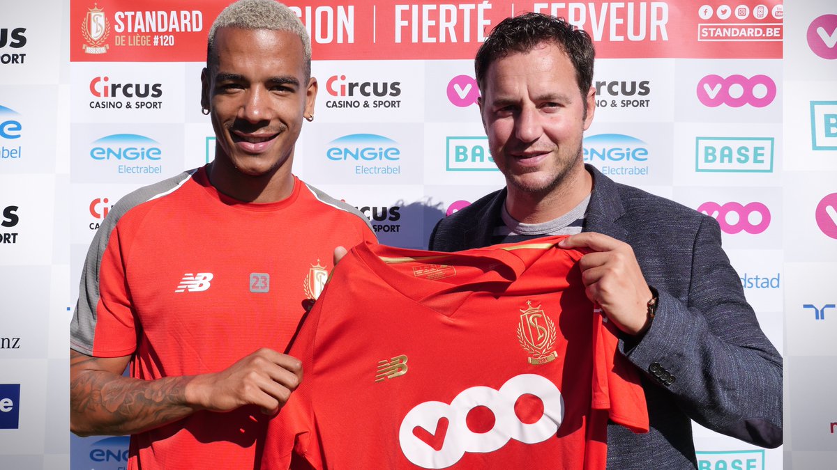 StandardLeieiia's tweet photo. @Standard_RSCL NOTICIAS | @smiangue12 es nuevo jugador Rouche 🔴⚪ ➡ https://t.co/tpVVIsdl3l
#WelcomeSenna #RSCL https://t.co/7mZHP8I3cC