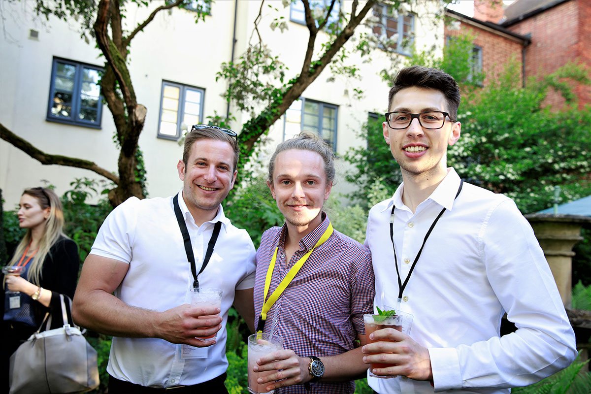 RSViP_'s tweet image. More of our members making new business connections RSViP style at our Spring Social Garden Party @PaulSmithDesign Pictured: @Geldards @SHMALaw @Jalapeno_BS @thepaulchapman @Ryley_Wealth @BucklesLawyers @TheWilsonsorg @no12houndsgate #nottinghamnetworking