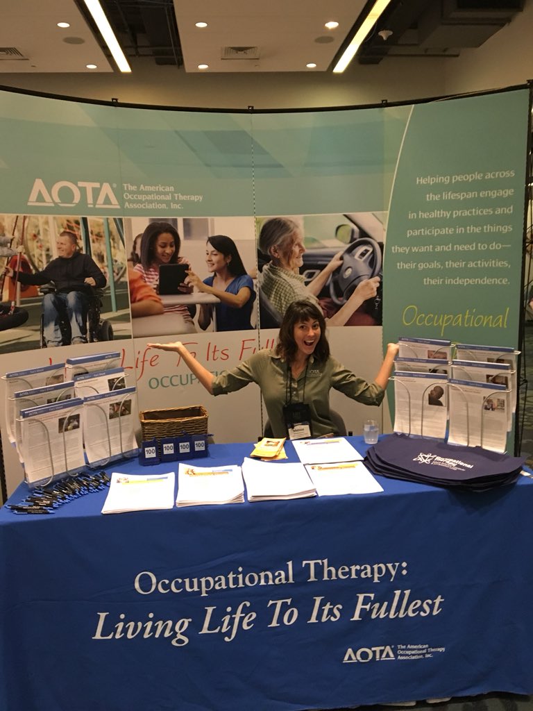 MStutz_RT's tweet image. Chatting this week about #otdistinctvalue with health professions advisors and prospective students at #naahp18
