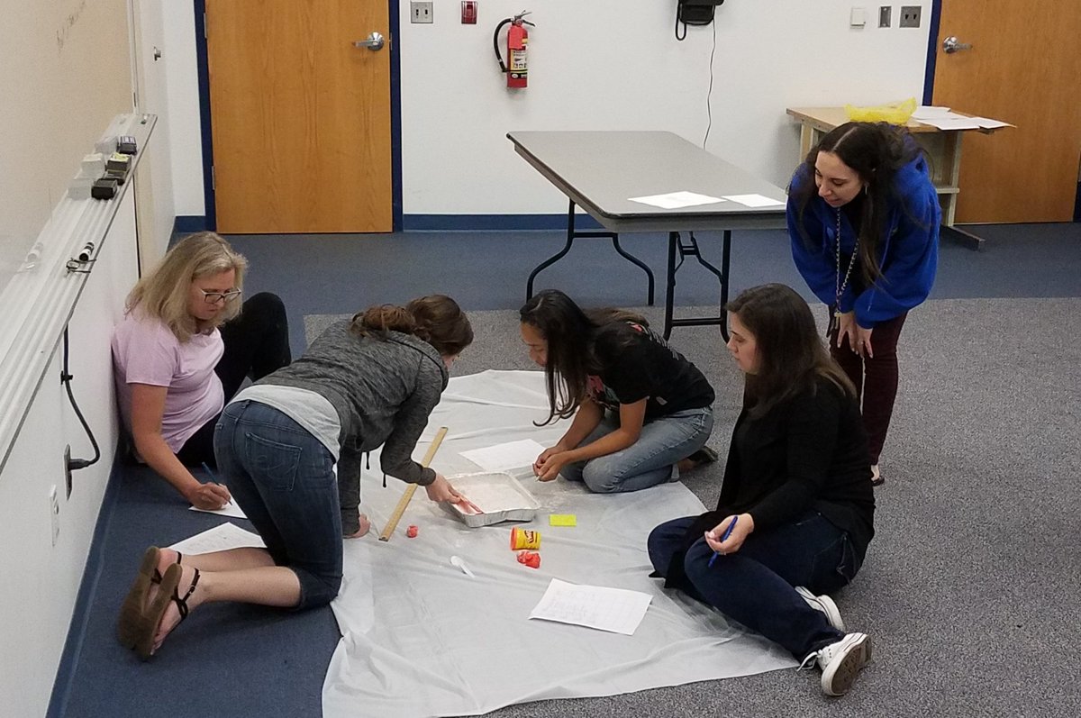 mr_kweiss's tweet photo. Summer learning in #ewrsd @b_santucci leading 3-5 science cohort 1 in an investigation on forces and motion. https://t.co/xpihk4yeqo