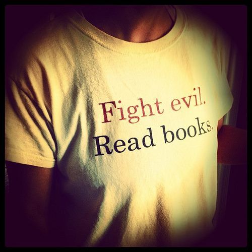 StephenBradlee's tweet photo. Fight #amreading #reading #books #novels #book #ebook #novel #fiction #storytelling #kindle #read #book #BookWorm #BookWorms #BookLovers #Bibliophile #BookAddict #IReadEverywhere #Fiction #novel #eReaders #Storytelling #StorytellingDay https://t.co/AGzAUrZtGD