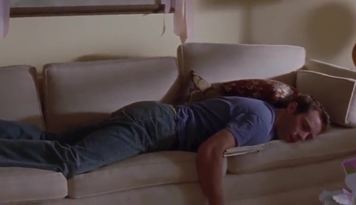 Happy birthday to Alessandro Nivola, King of 2018 
 