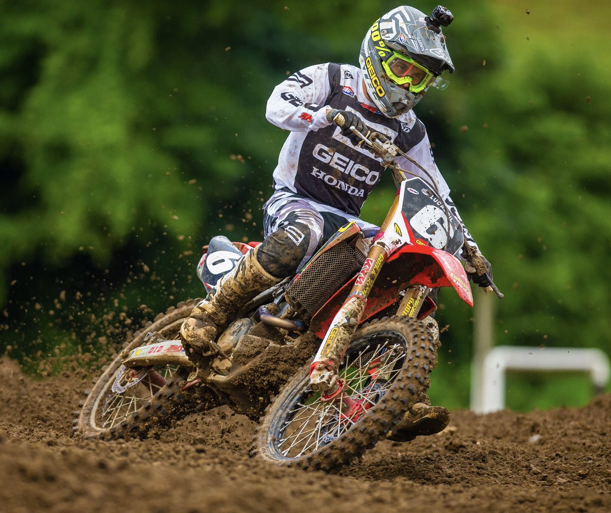 hinsonracing's tweet photo. Sending positive vibes @JeremyMartin6 way! Hope you have a speedy recovery💪🙏 #hinsondomination #hinsonclutch #hinsonrider #healupquick #goodvibes #yougotthis 📸 @Kardyo https://t.co/QwaDb27WWY
