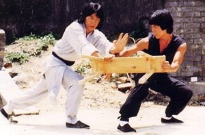 まさにこれ！😆 #ジャッキーチェンの椅子だこれ #カンフーベンチ #無印