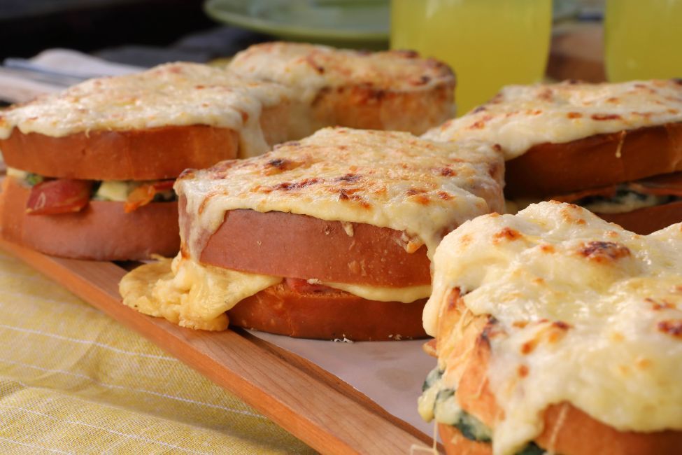 elgourmet's tweet photo. ¿Poco tiempo para preparar tu almuerzo? ¡Prueba esta receta! 
https://t.co/7iWPL2Najn https://t.co/zxTL3XS8Mz