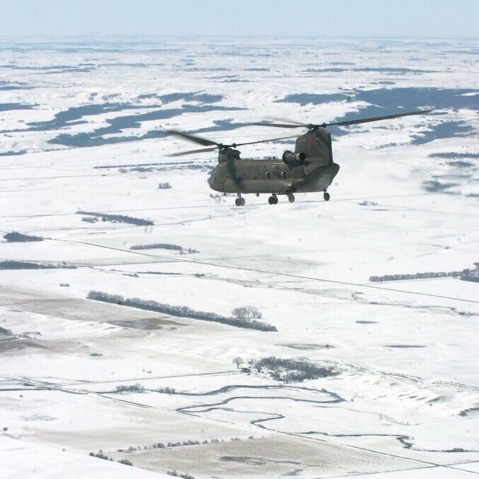 1stCAB1ID's tweet photo. #TBT Back in March-April of 2009, 1st CAB aided in flood relief efforts in North Dakota. FYI, it is going to be 108 degrees today. #BuildingREadiness #ExecutingReadiness #DutyFirst #BROonTheGo! #AboveThe1st https://t.co/bHYSXiUmQ5