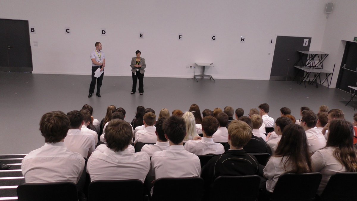 CreweUTC's tweet photo. A big thank you to @airproductsuki who came in today to present certificates to the year 10 groups that won in their employer project. Fantastic work from everyone! #CreateBuildGrow https://t.co/PO6BrjmyL2