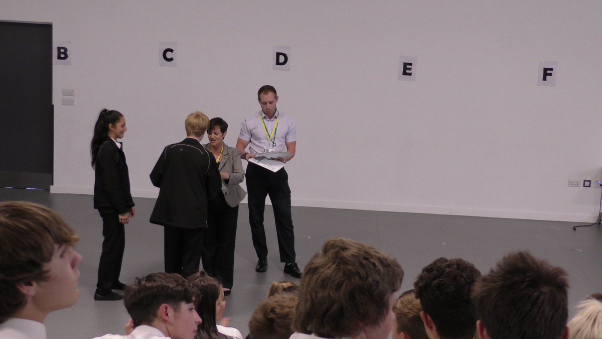 CreweUTC's tweet photo. A big thank you to @airproductsuki who came in today to present certificates to the year 10 groups that won in their employer project. Fantastic work from everyone! #CreateBuildGrow https://t.co/PO6BrjmyL2