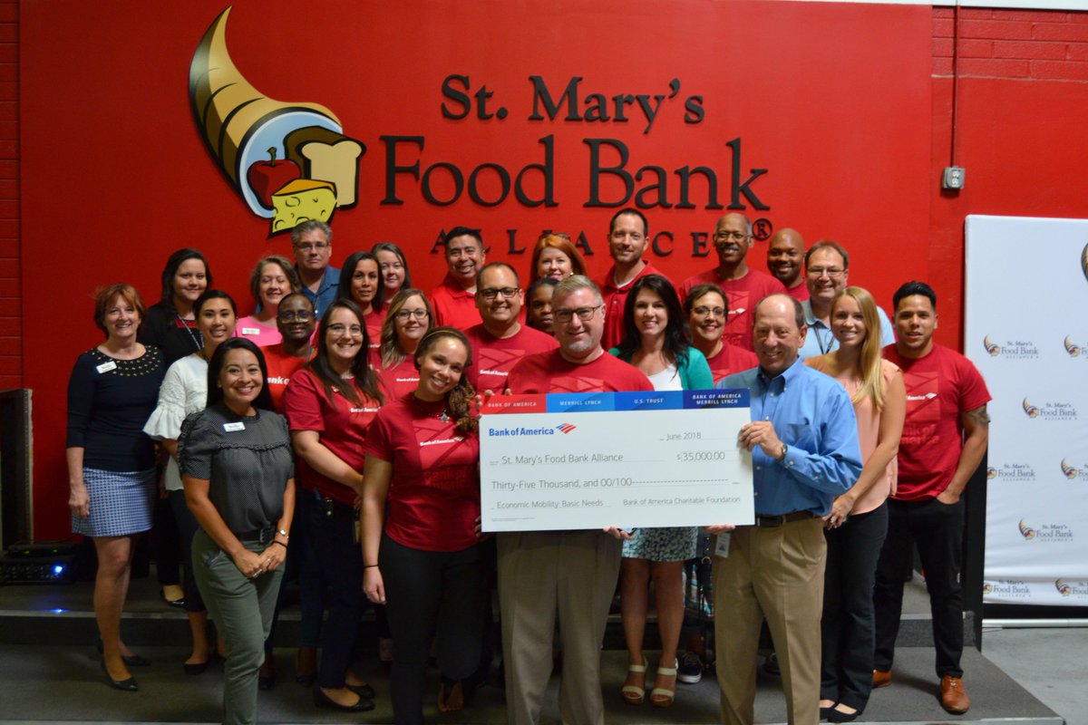 Thank you <a href="/BankofAmerica/">Bank of America</a> for presenting us this check for $35,000! The funding will support our Emergency Food Box Program which provides food to those in need all across AZ. This grant = 5,000 EFBs which will provide for 45,000 nutritious meals. Thank you!! #ThankfulThursday
