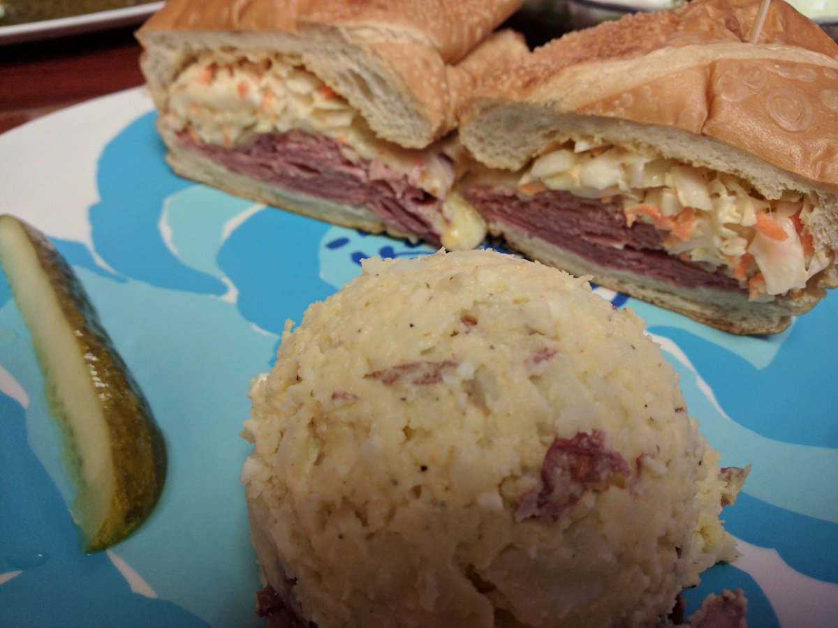 MebPeb's tweet photo. Just learned Barefoot Cafe will have extended hours this weekend.  Check out the yummy West Virginia Reuben. #whattodoin722 #tcpalmsocial https://t.co/5qdHUqZuwM