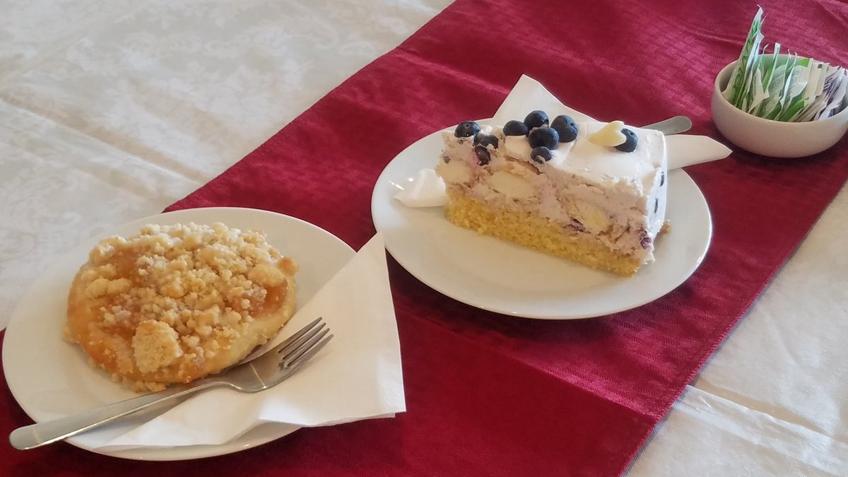 MillerBruc's tweet photo. Meet & greet at Oma's in Wadena to start the #Johnsonforgov day. The hashtag #JoinTheFight2018 may mean, fight for the waistline after eating these delicious treats. https://t.co/ersdu5RRMl