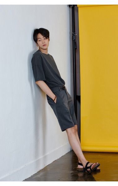 KORNLKH98's tweet photo. @finn11__ คิดไรไม่ออก ลองใส่โทนดำเทาดูนะครับ https://t.co/fpg7SdIVFp