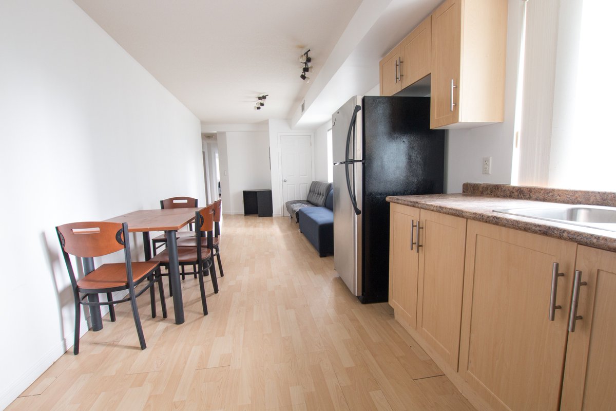 316 King Street still has awesome units like this available! Contact us if you want a tour!