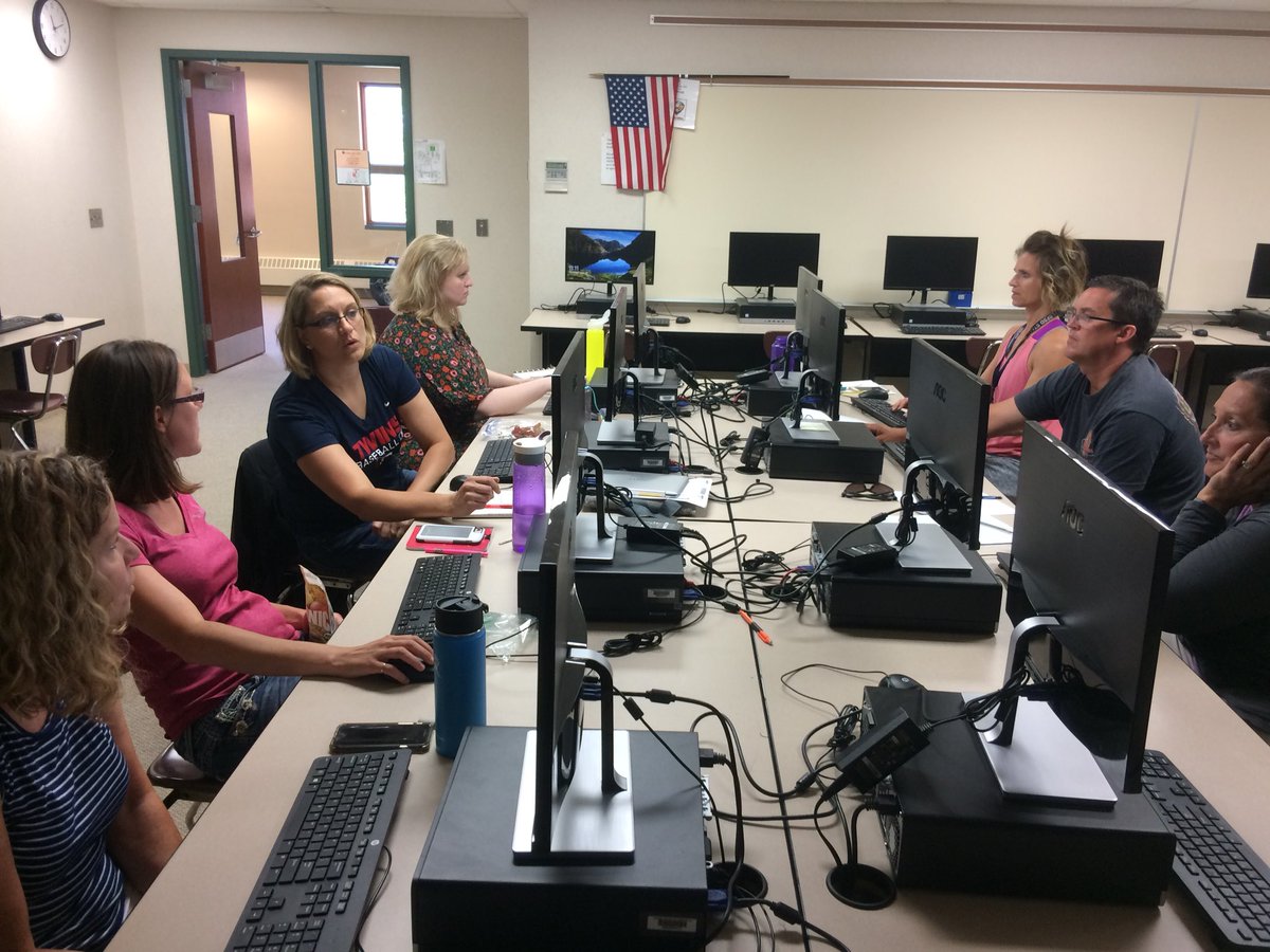 MrsBingenheimer's tweet image. Teachers on “summer break” creating engaging digital lessons for next year! #rfpride #PLchat @nearpod @Flipgrid @tes @Schoology @DeckToys