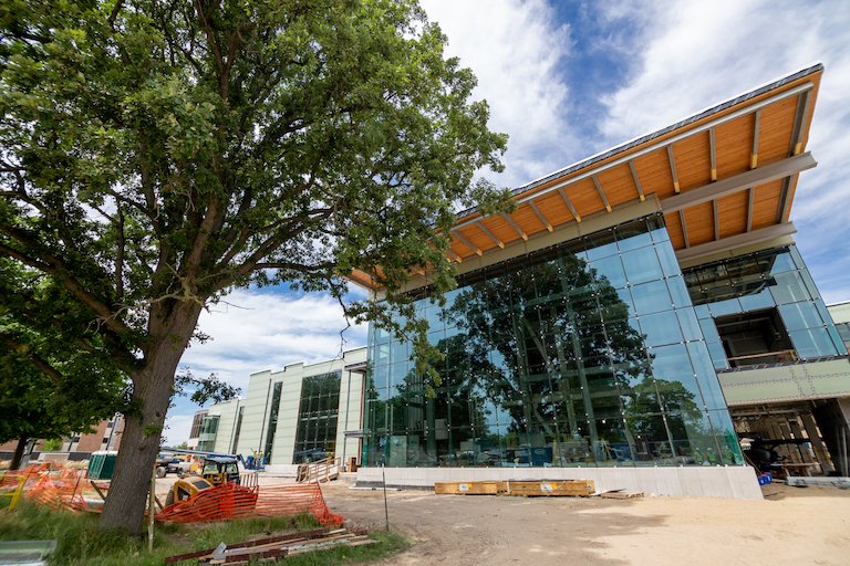 oaklandu's tweet image. Here is a sneak peek of the Oakland Center expansion. 60,000 square feet is being added to the existing 140,000-square-foot frame. The newly renovated O.C. is scheduled to open fall 2018. View the Oakland University Facebook page for more photos. #ThisIsOU