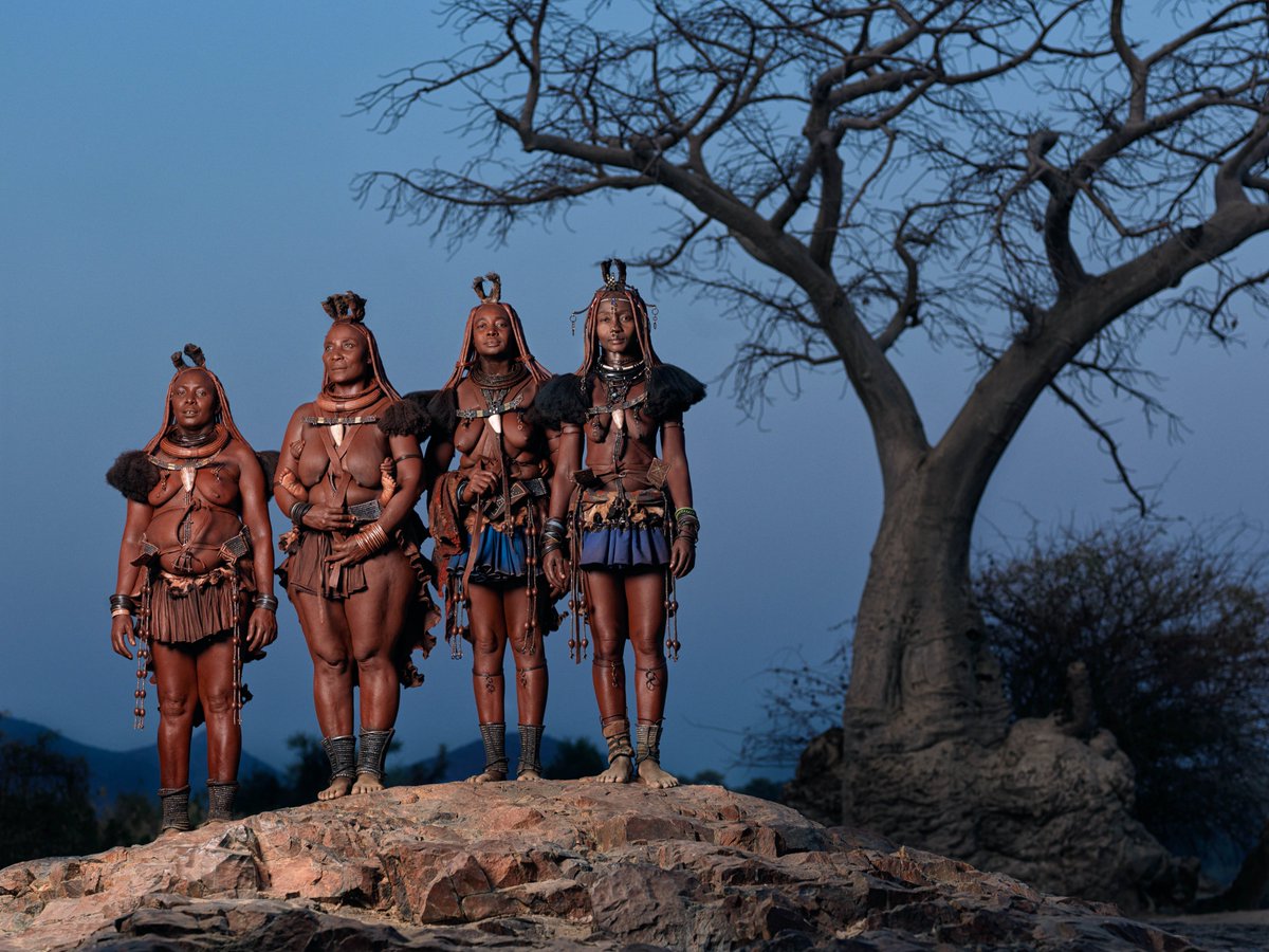MoziakAfrica's tweet photo. Commercial &amp; celebrity photographer #XavierSaer is set to launch his #Himba #Lordsofthesand collection next week with an exhibition at the historical @RandClub in Johannesburg. Look our for our review on his collection! #MoziakAfrica #ByXavier #Photography #Namibia https://t.co/9LXAwOEjyt
