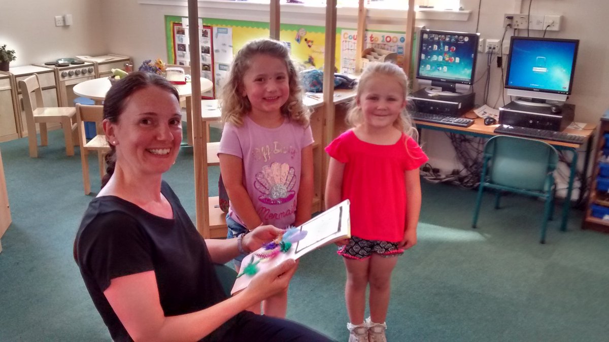 AirthNursery's tweet photo. We wanted to say thank you to our amazing student Mrs Hughes who is moving on. I know you enjoyed working with the children at Airth so much. Good luck from all of us. ππ #movingon #qualifiedpractitioner @airthprimary https://t.co/k3B2YuKPnc