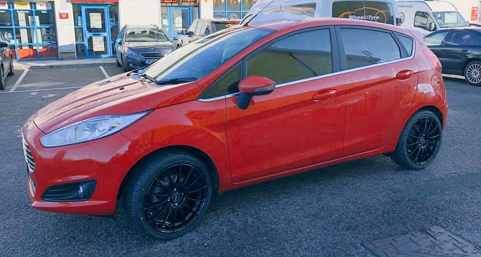 foxalloywheels's tweet photo. ➡️🦊FX004
📏14”-19”
🎨 Silver &amp; Black

#fordfiesta #FordFocus #fordperformance #fordnation https://t.co/ig9EDWbdgA