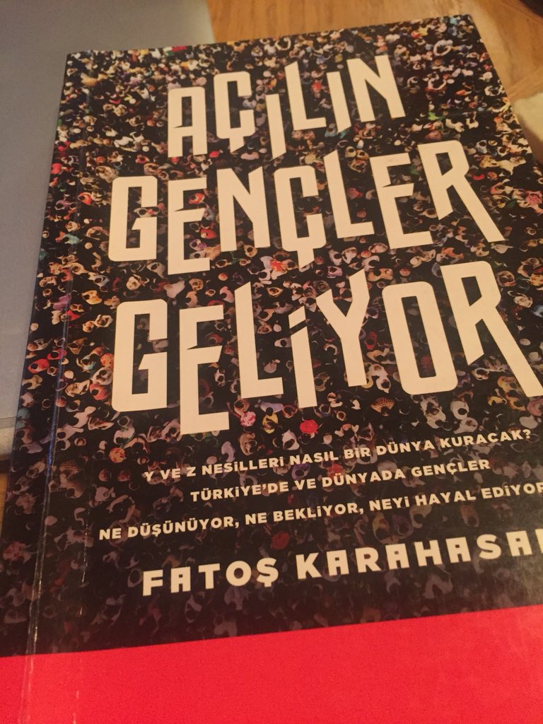 KKAYABALI's tweet photo. Tamamen bilimsel verilere ve arastirma  sonuçlarina dayali, çarpici gözlemler ve vizyoner görüslerle gençlerimizin durumunu anlatan önemli bir kitap. Hizla önlem almazsak, egitim, yaraticilik ve inovasyonu desteklemezsek durum pek parlak degil. @fatoskarahasan https://t.co/Ut5wzKEbR7