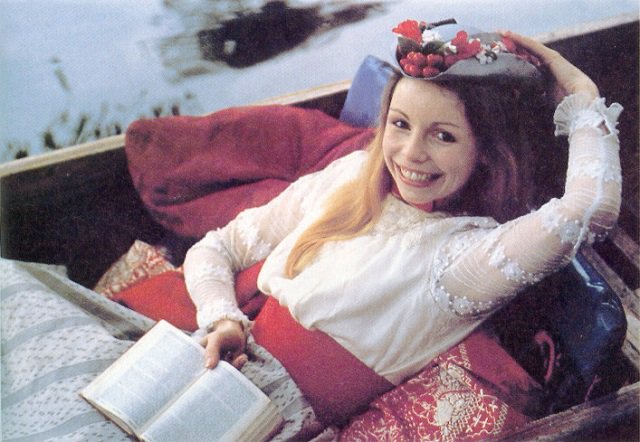 Happy Birthday to Lalla Ward, or as we know her best, Romana! 