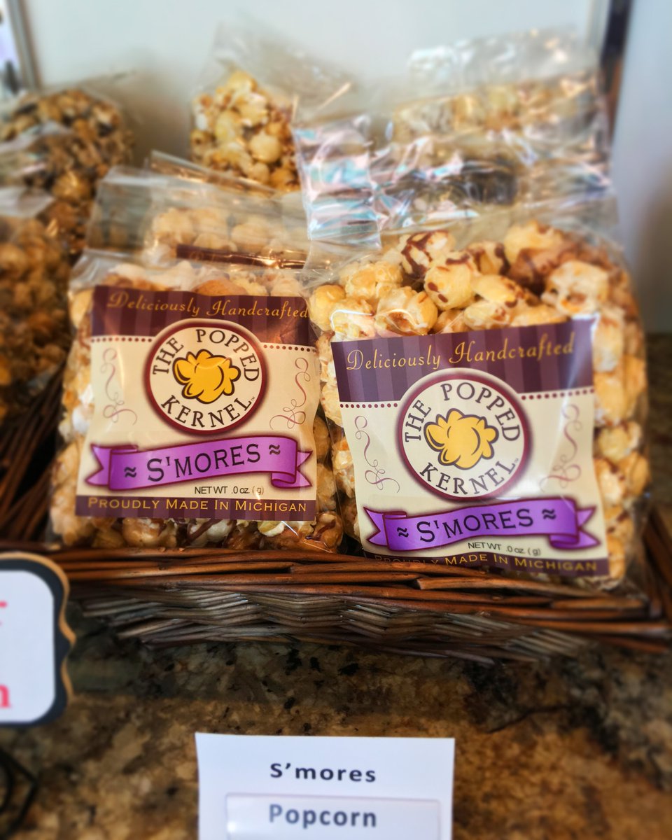 poppedkernel's tweet photo. What s’more could you want when eating #deliciouslyhandcrafted s’mores flavored #popcorn 🍿 by us?! Stop by our shop or call us to get yours today! #thepoppedkernel #food #foodporn #smores #yummy #delicious #local #supportlocal #buylocal #shelbytownship #michigan #macombcounty https://t.co/572UYUJRnx