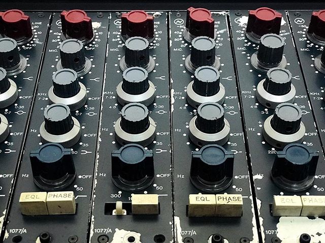 AlphabeatMusic's tweet photo. Sauce 👨🏾🚀
.
.
.
.
.
#audioengineer #music #musicproducer #audio #producer #recording #recordingstudio #protools #studiolife #musicproduction #artist #mixing #mixingengineer #studio #hiphop #mastering #fmradio #vivaamusica #riodejaneiro #tecnicodeaudio #prosoundrj #musician … https://t.co/99UvBhZjwH