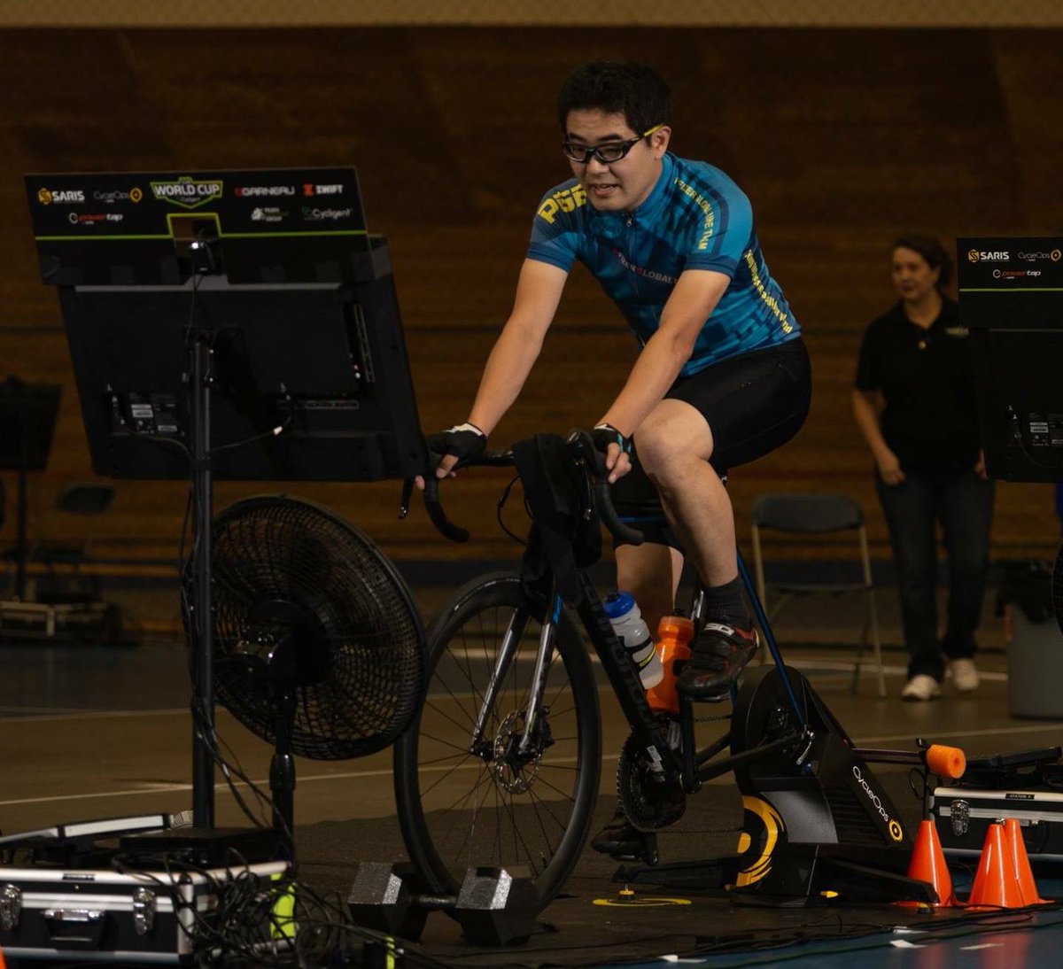 The Ikebe shuffle!

#cvrworldcup #zwift #esports #cycleops #garneau #cycling #newprosport