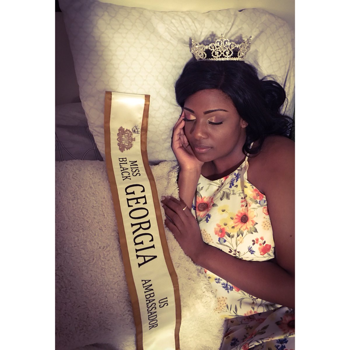 PowerhouseAP's tweet photo. If you knew what it took to get here 👑✨ #MissBlackGeorgia #ButYouKnew #IDidntDoThisByMyself #ICouldntDoThisAlone #MySupportTeamMadeMe #MBGUSAM #MBUSAM I am an Ambassador of Change ✨✨ https://t.co/ptXo5iBwX5