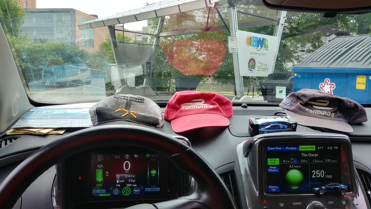 AmazingChevVolt's tweet photo. @ChevyElectric PUBLISHERS GENTLE RETORT/
@EPA Rates #EV Range, @GM, @Chevrolet, @ChevyElectric #BoltEV As "Total EV Range 238.
This Is An 'Average' As 2015 #FirstGenVolt Was Rated Total EV Range, 38 But Promo's Always Stated, 25-50 EV Range.
Terraine * Technique * Temperature
190-270, AV, 238! https://t.co/PTucIAFf9K