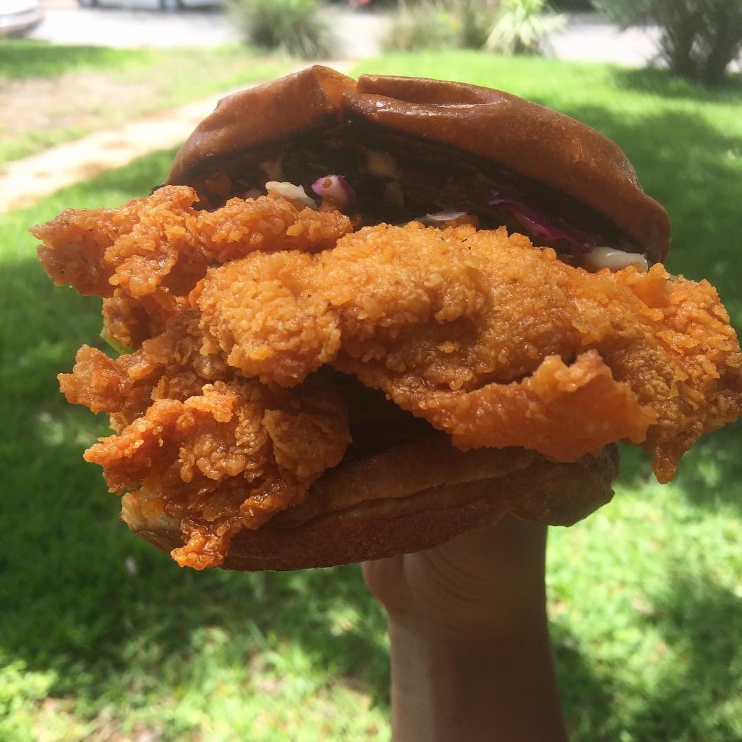 Sun’s out, buns out☀️

📷: @foodieabroad