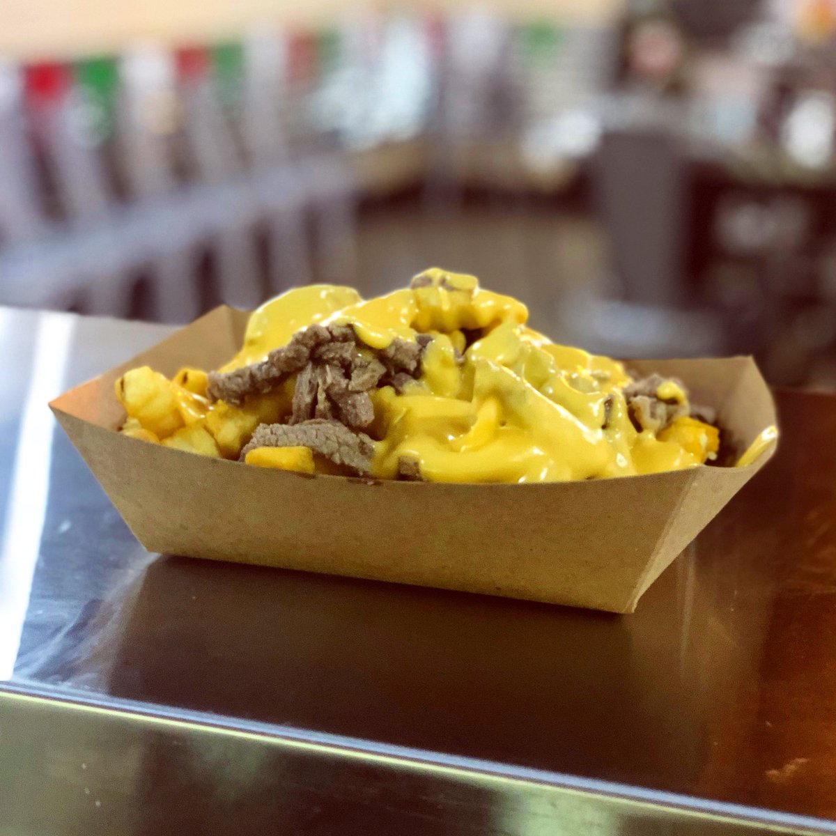 DrunchiesTacos's tweet image. Throw that asada in a circle 😩😉🌮👅😂 Ok but in queso didn’t know, you should really come try our carne asada fries today. 😌 #okimdone #tacodirtytome #dentontx #taco