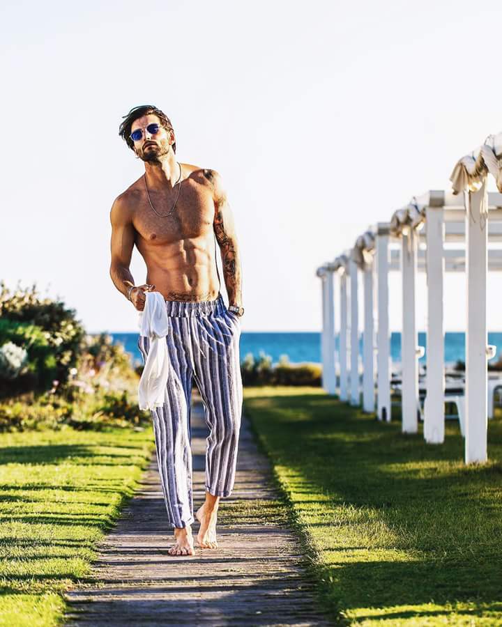 AndreMelchiorre's tweet image. My striped trousers for good #summer look by @saveoneshop 🌊💦☀️ #saveone #SS18 #adv #Sunset