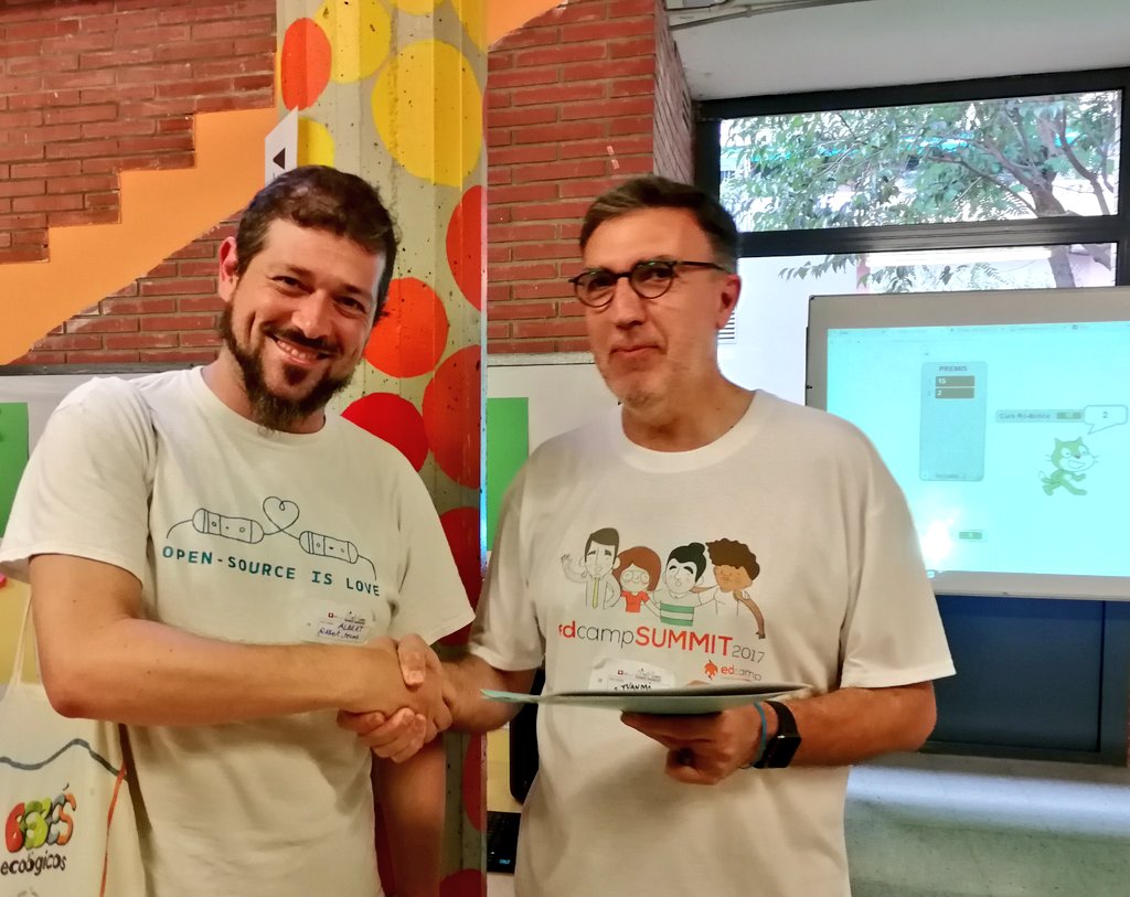 Això s'acaba! Però abans, és moment del sorteig del curs i beques de <a href="/scratch_school/">Scratch School</a>: enhorabona als guanyadors! #edcampsantmartí