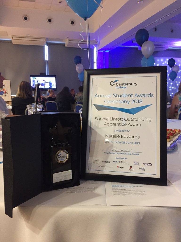 Honoured to have received an award in recognition of my position as an apprentice at <a href="/SportsLab_CCCU/">SportsLab</a> <a href="/SpExSci_CCCU/">Sport, Exercise & Rehab Sciences</a> over the past two years. Thank you to everyone who has helped my progression throughout this time