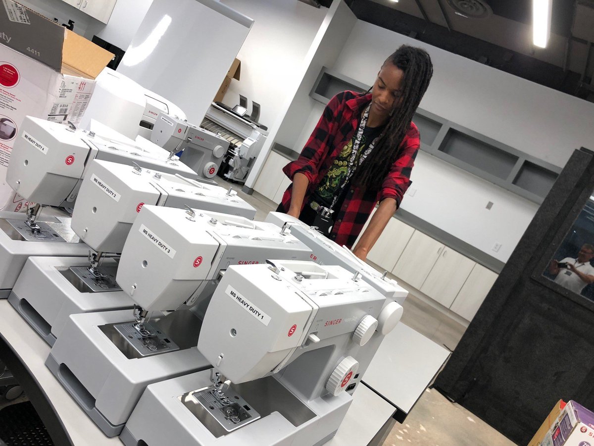NorfPublicLib's tweet image. Just look at our new arrivals all lined up! Beautiful. 
Unboxing our new sewing machines for the coming #MakerStudio at @SloverLibrary. #MakeAllTheThings #MakerSpace #NorfolkVA