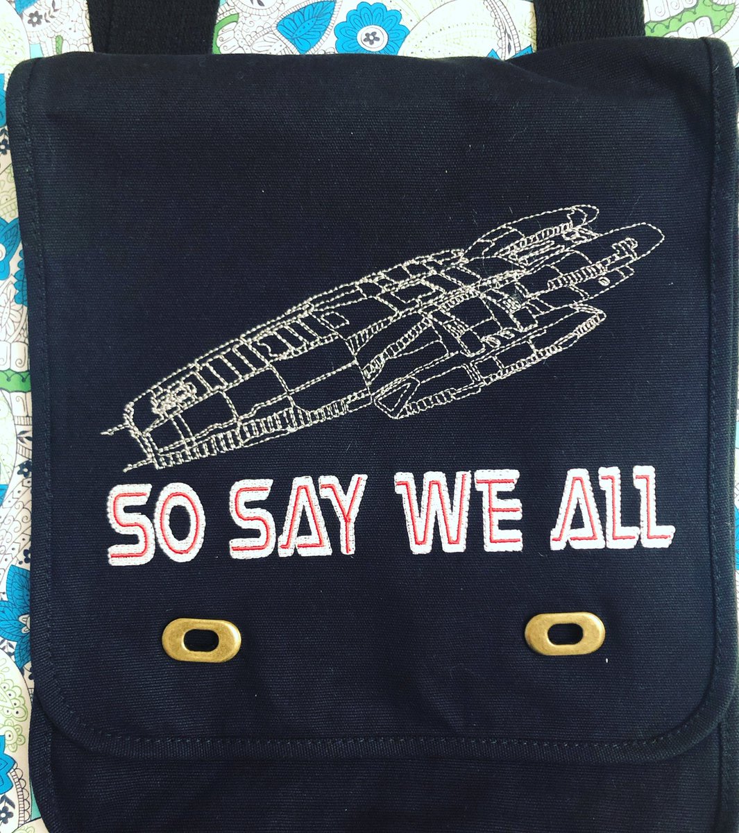 DawnofThread's tweet photo. After hours of fighting with the embroidery machine, Im thrilled with the result! We’ll have TWO of these Battlestar Galactica messenger bags at Shore Leave in MD. #embroidery #battlestargalactica #sosayweall #handmade #shoreleave40 https://t.co/dbihJex186