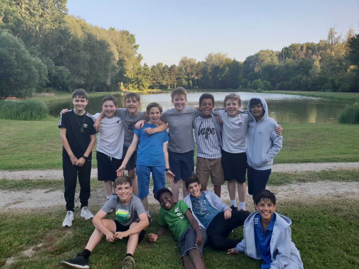 YH_Trips's tweet photo. 7M enjoyed sharing their highlights this week in the stunning chateau grounds #makingmemories #theyorkhouseway #YorkHouseY7Frenchtrip https://t.co/EH5IPP611F