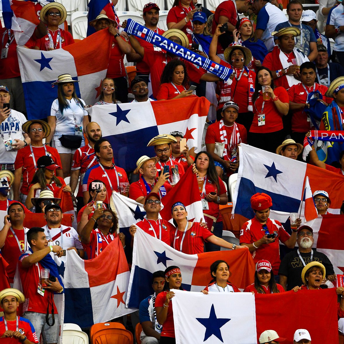 brfootball's tweet image. Panama lead for the first time ever at a #WorldCup! 🇵🇦
