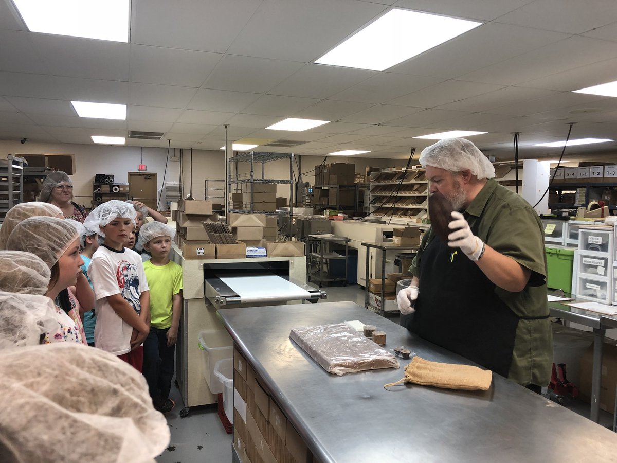 ftmiller4's tweet photo. The Candy House Chocolate Factory-my kind of field trip!
Summer school kids learn where chocolate comes from. Good idea Michelle Allen @shulermelisa3 @Satothaburr @GWCarverES @JodyNeosho https://t.co/SE6i0DrCRT