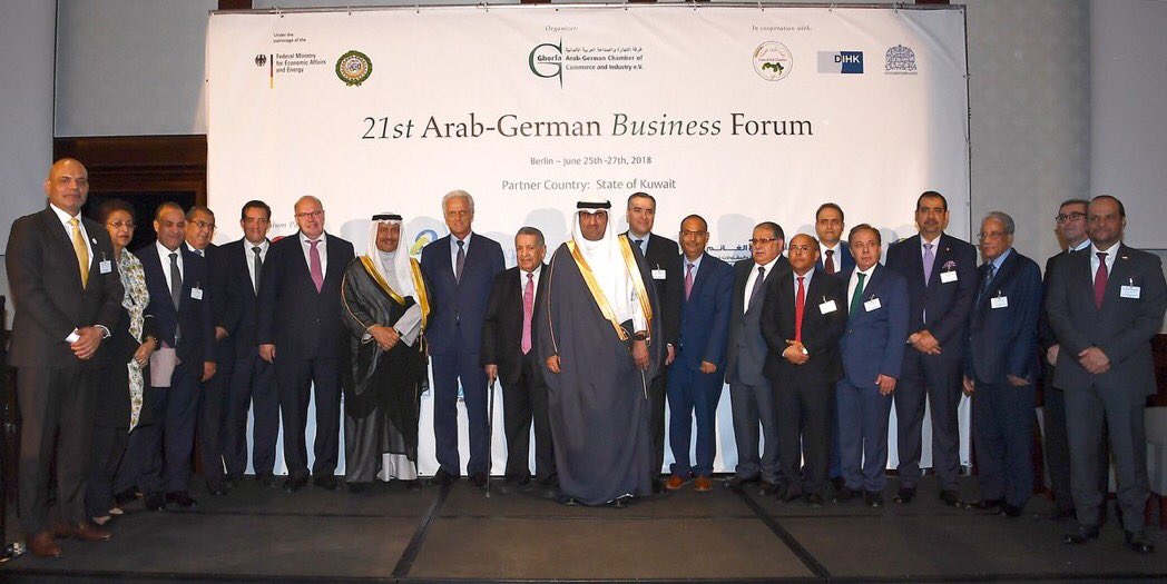 UAEinBerlin's tweet photo. Botschafter Ali Al Ahmed nahm in Anwesenheit v. @BMWi_Bund -Minister @peteraltmaier und dem kuwaitischen Minister f. Handel & Industrie, Khaled Al-Roudan, am von @Ghorfa_Germany organisierten 21. #GermanArab Business Forum in #Berlin teil. @MOFAUAE #UAE_Berlin https://t.co/W2MEZ9KPdW