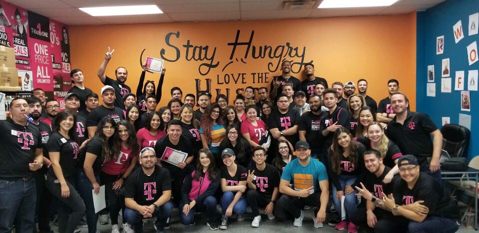 RoDelgado8's tweet photo. #tbt to our El Paso West Market meeting!! Check out the top hittas! 👊🏼🤯🥊 #stayhungry #lovethehustle #epwest #wirelessvision https://t.co/EJ6yJPx6Q7