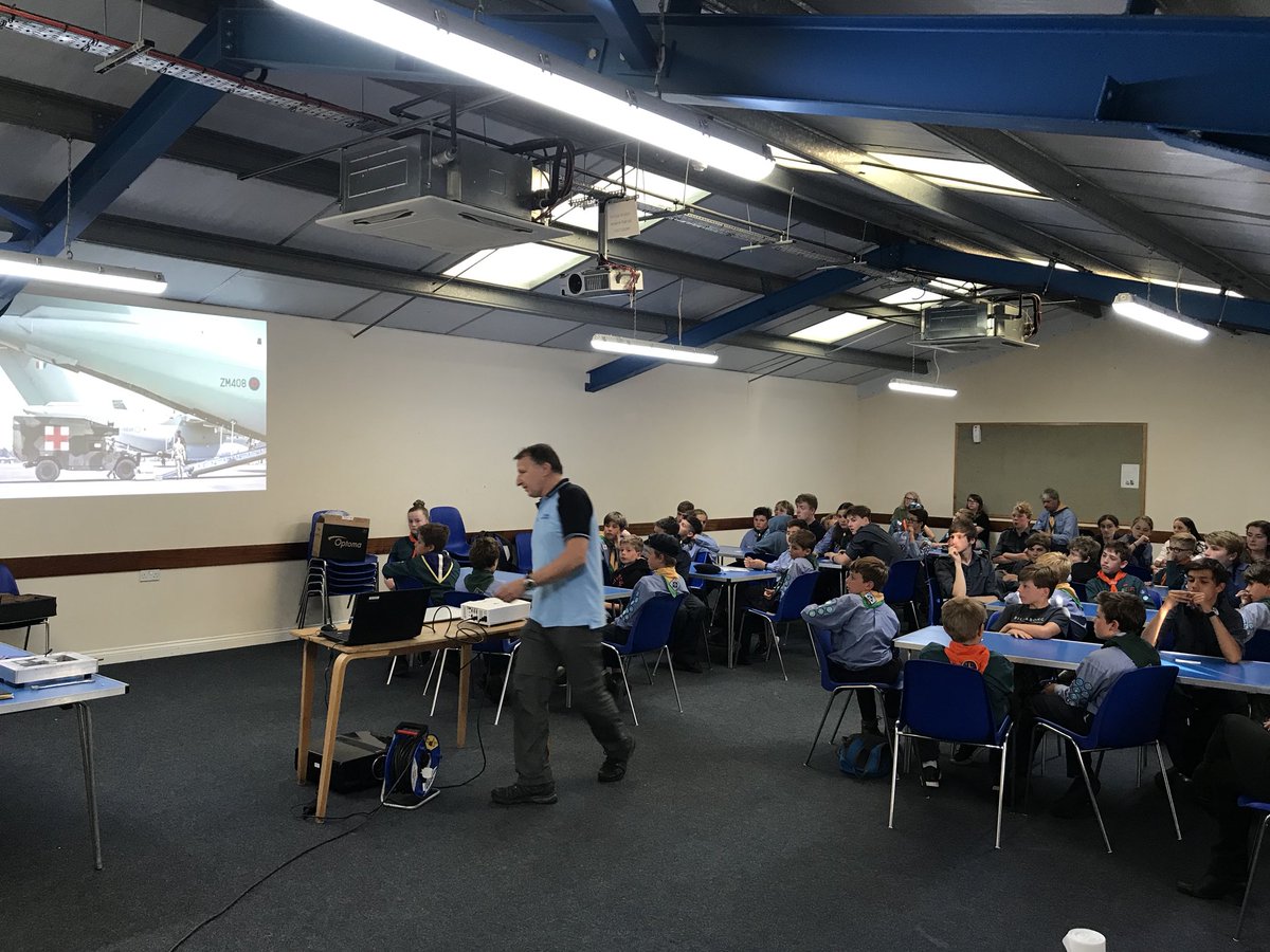 45 Scouts and Cadets are enjoying a ‘STEM’ challenge tonight with thanks to <a href="/rafyouthengage/">RAF Youth STEM Team</a> #RAF100 #scouts #aircadets #SkillsForLife