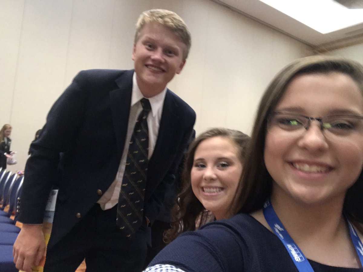 VHS_InteractClu's tweet photo. VHS FBLA ready for the VA state meeting! #NLC18 #vafbla #elaVAte https://t.co/x1rJ5K27RC